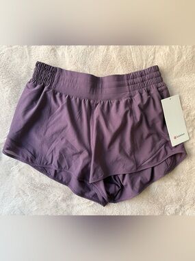 NWT Lululemon Hotty Hot HR Short 2.5” Lined Grape Thistle Size 8